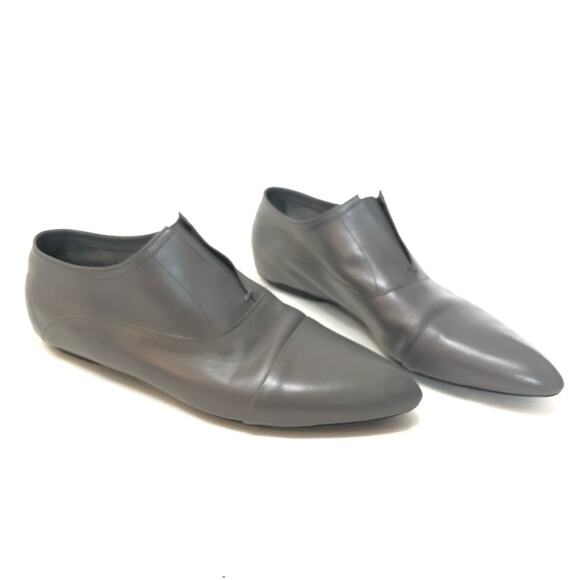 CALVIN KLEIN Gray Slip-On Leather Pointed Flats - Picture 1 of 7